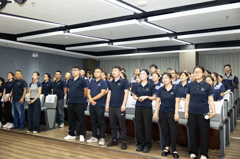 崢嶸歲月鑄軍魂，紅色精神永傳承 | 卓一牧業(yè)開展“八一”建軍節(jié)主題慶?；顒?>
                    </div>
                                        <div   id=